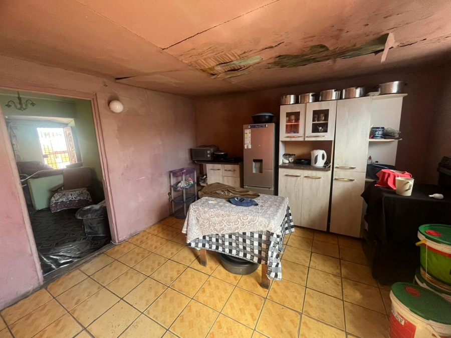 2 Bedroom Property for Sale in Kwazakhele Eastern Cape